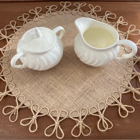 Vintage Franciscan Coranodo Off-White Matte Pottery Cream and Sugar Bowl Set - Picture 2 of 5